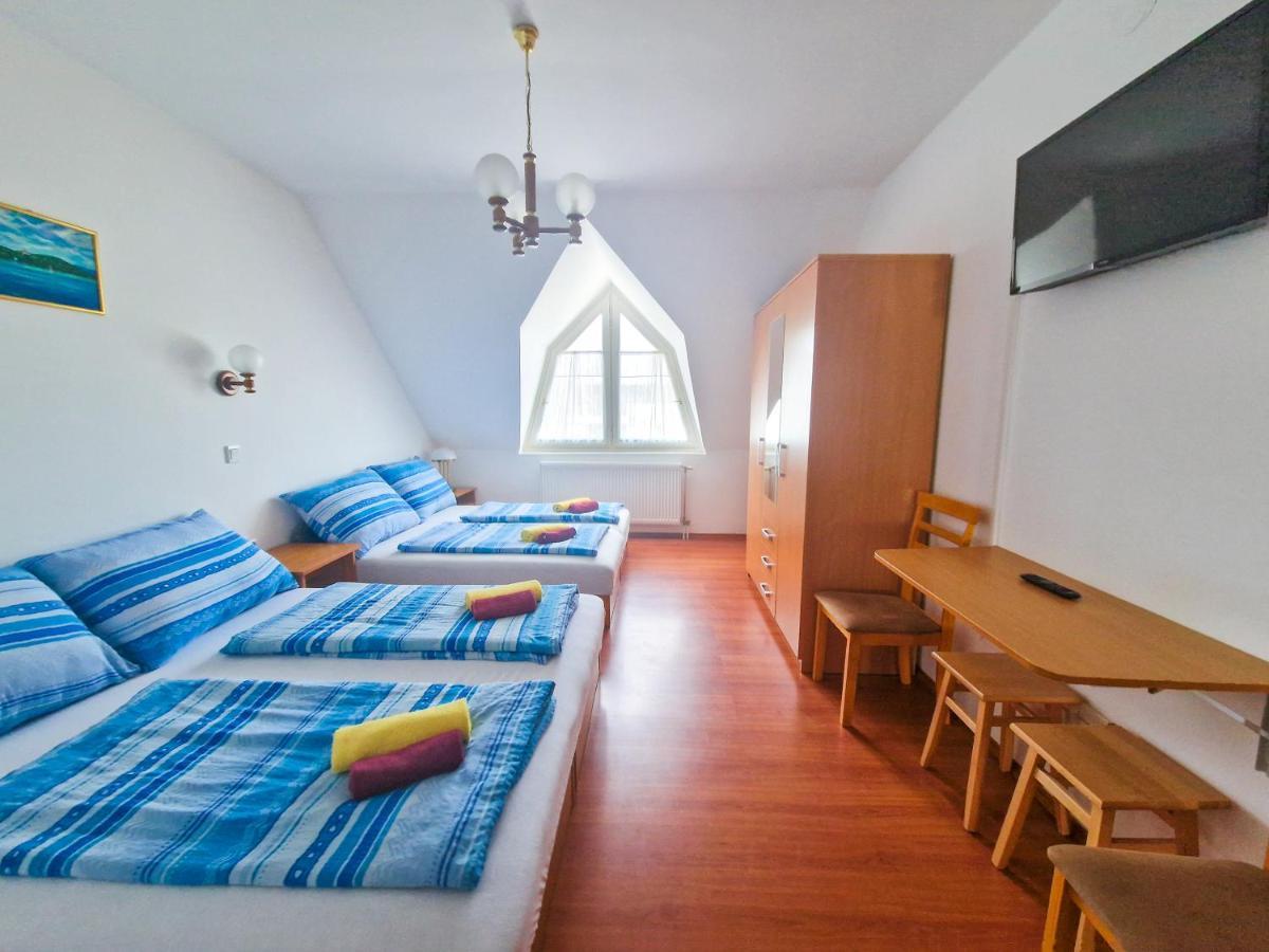 Weinberger Vendeghaz Hotell Zamárdi Eksteriør bilde