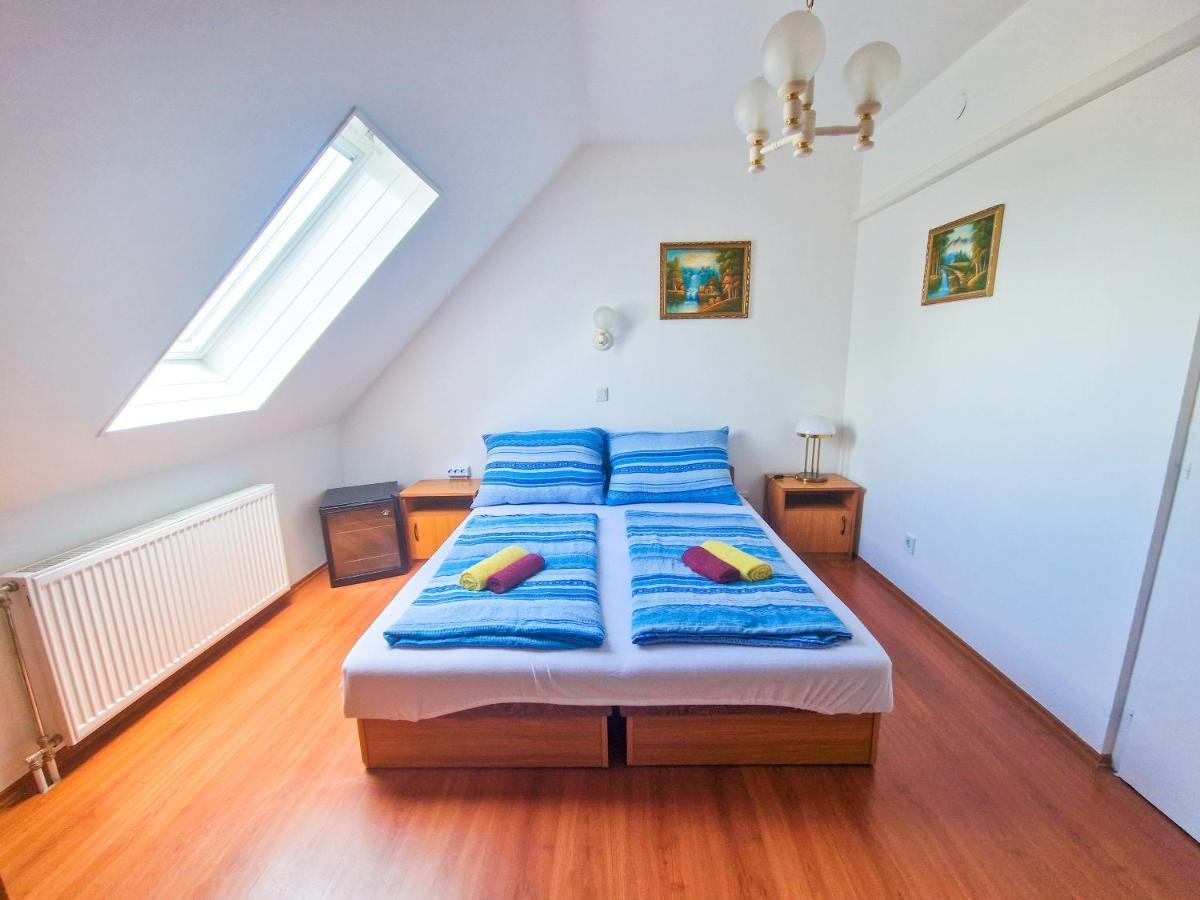 Weinberger Vendeghaz Hotell Zamárdi Eksteriør bilde